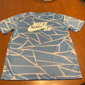 Nike dri-fit t-shirt